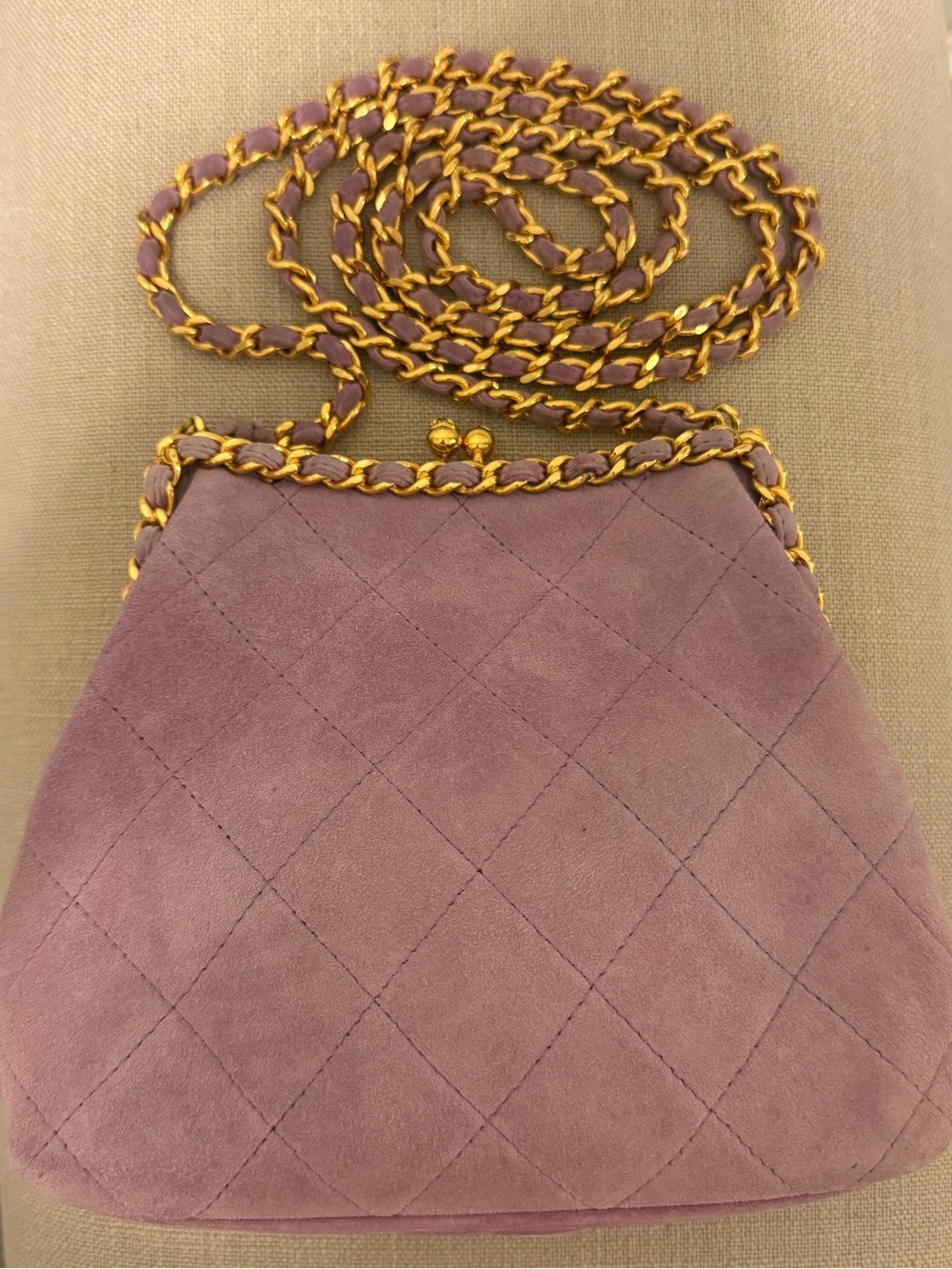 CHANEL vintage lilac Suede kisslock Quilted Crossbody with Gold Chain 24k plated